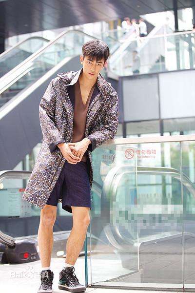 纪凌尘前后照片