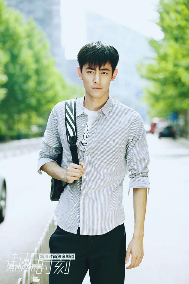 最新纪凌尘性感图片