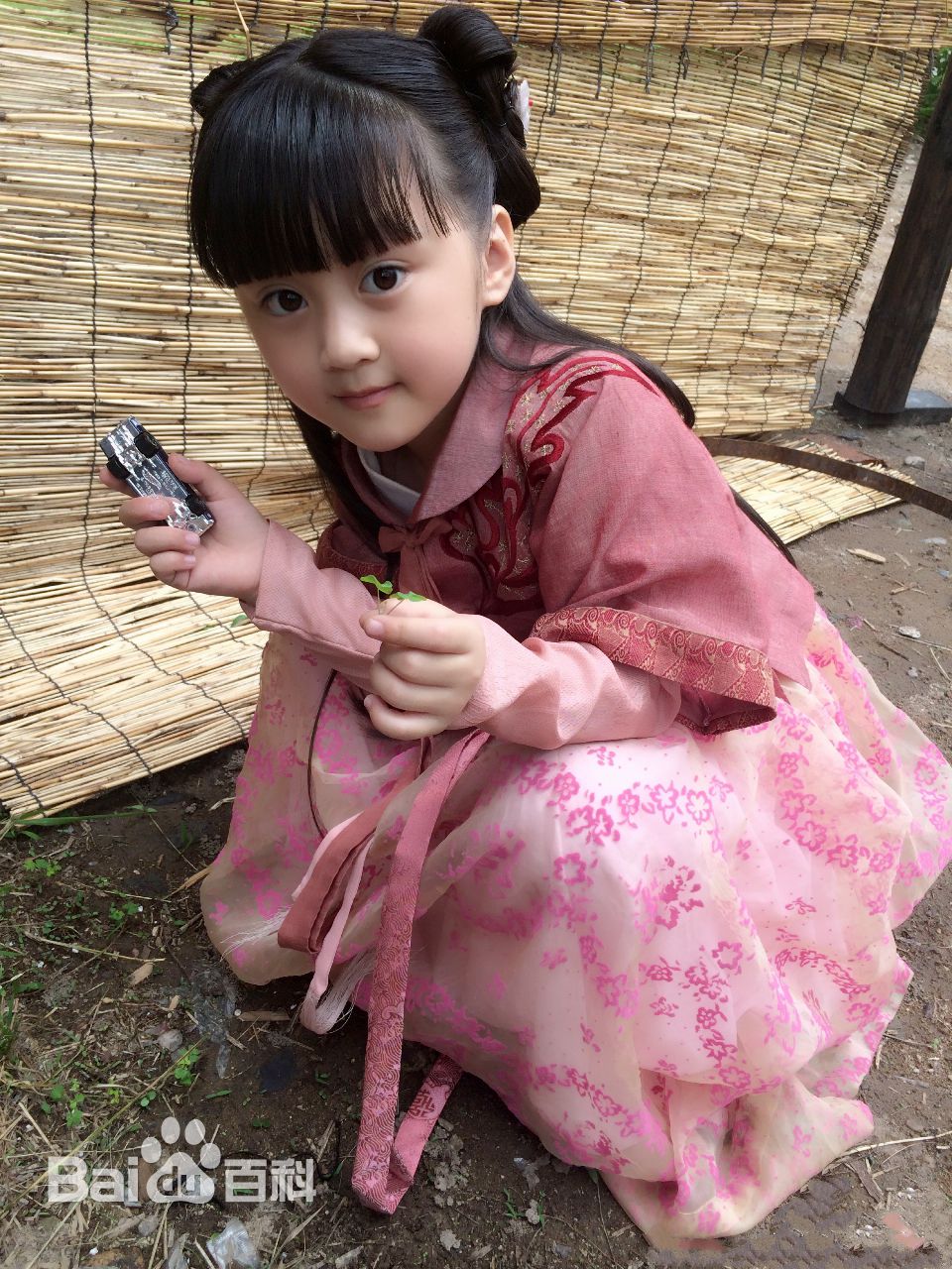 王芷璇(Apple)剧照和生活照