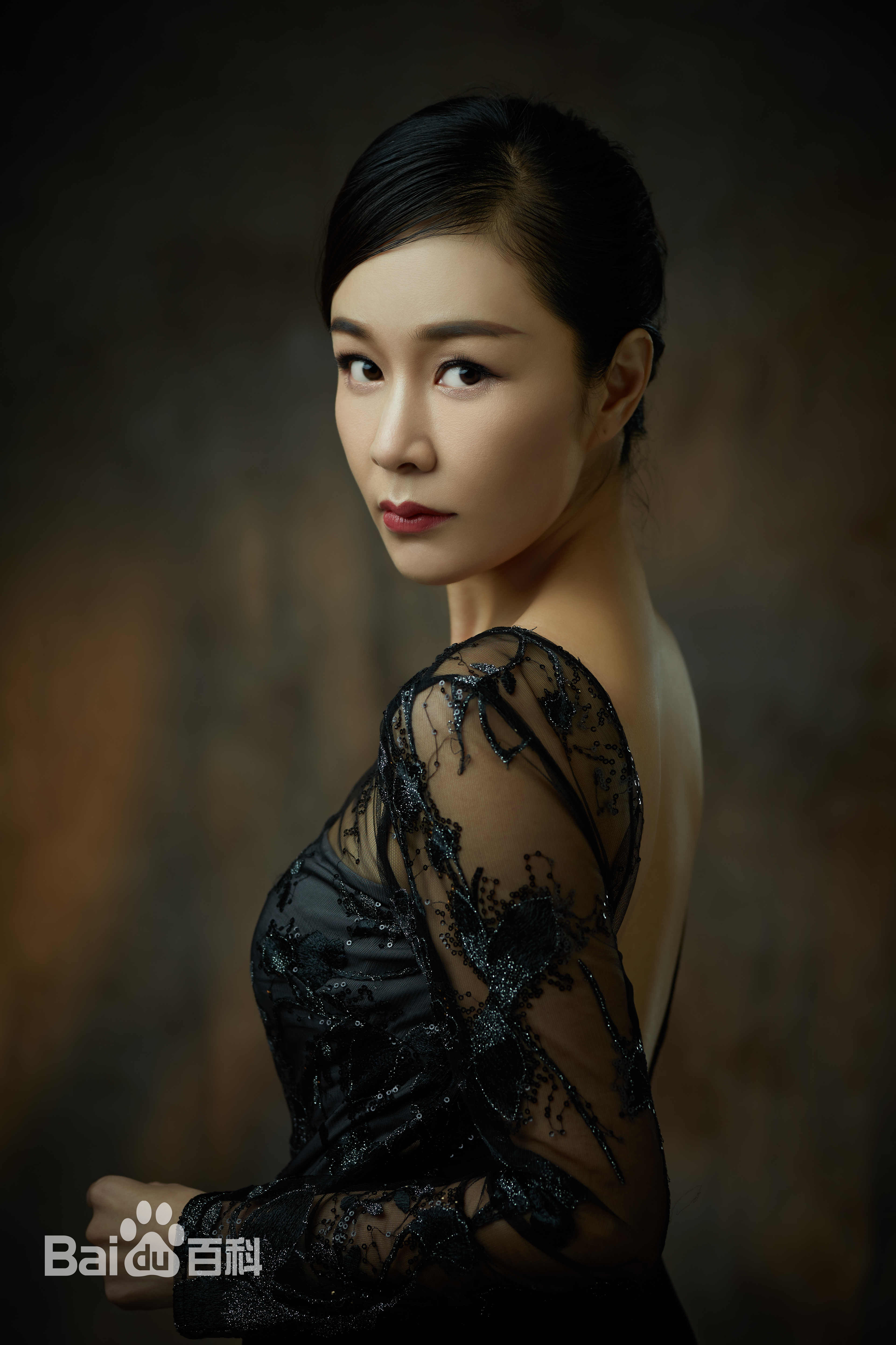 胡蓉蓉(Hu Rongrong)最新壁纸