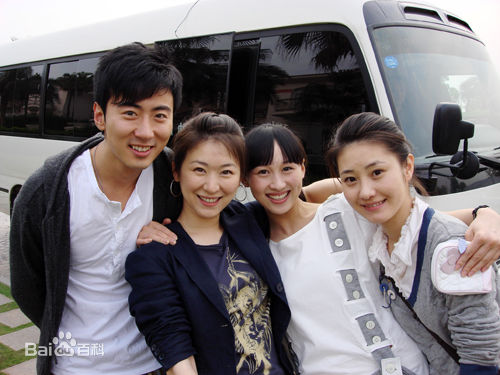 宋雨霏出席节目图册