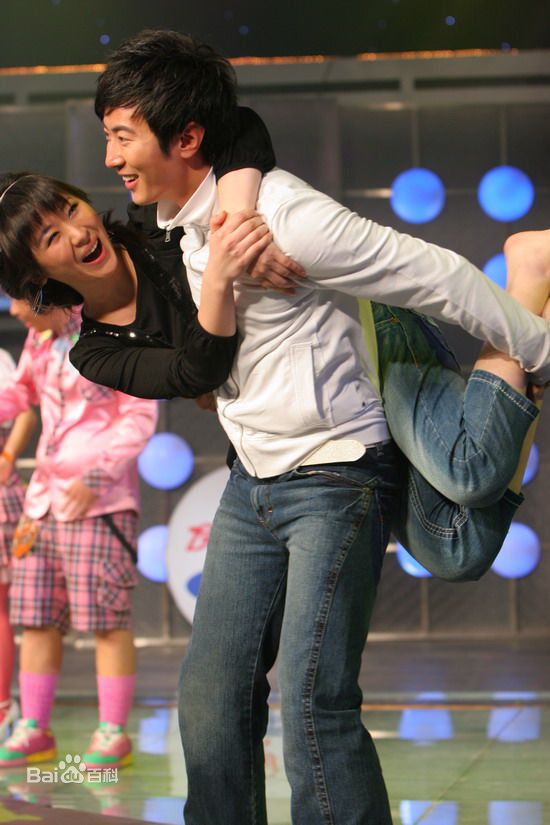 宋雨霏出席节目图册