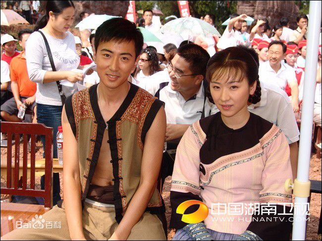 宋雨霏出席节目图册