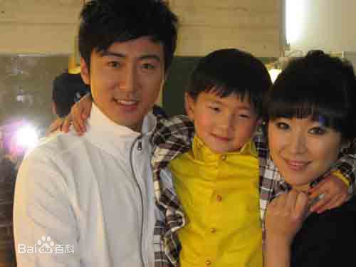 宋雨霏出席节目图册