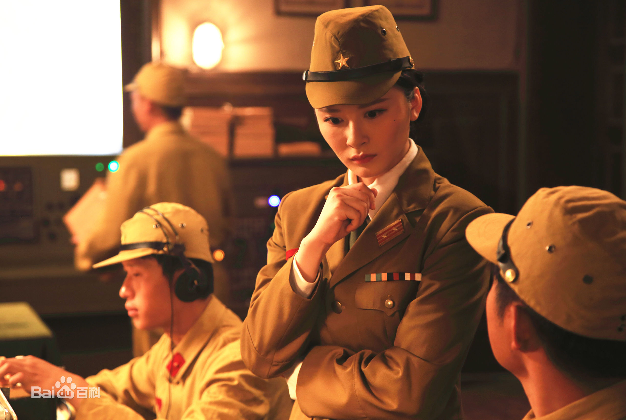 李萌萌(LiMengmeng)《枪口》饰山口美惠精选剧照