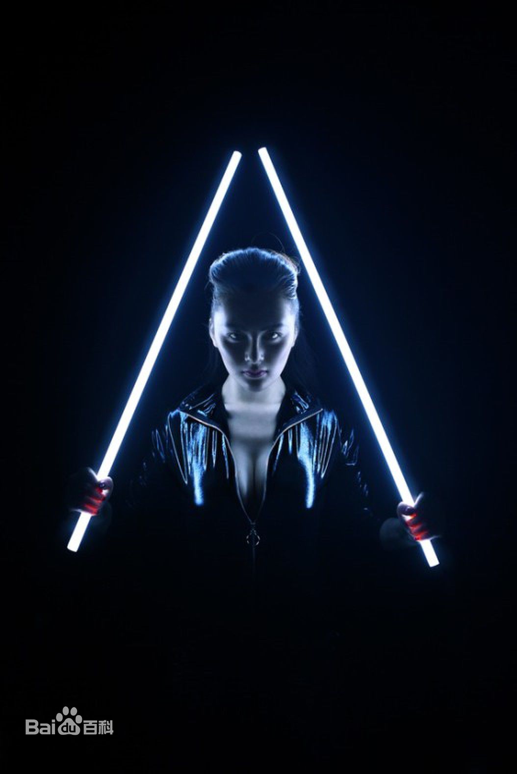 李萌萌(LiMengmeng)精选剑舞图册