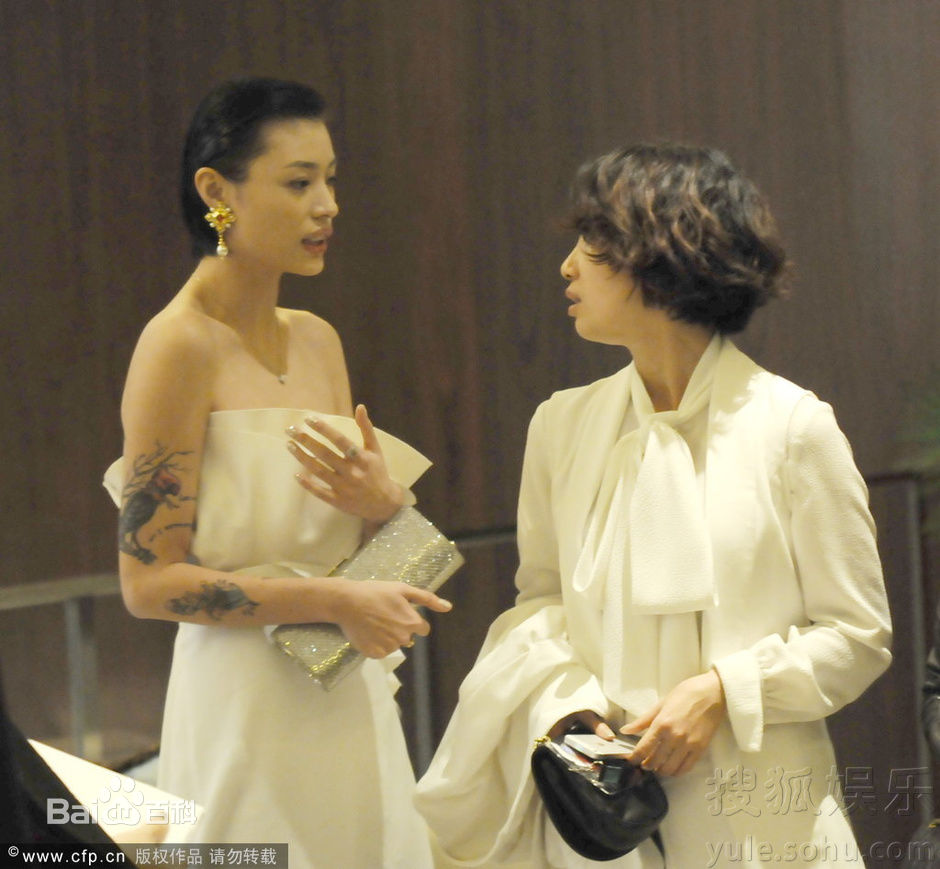 葛荟婕出席活动素颜照相册