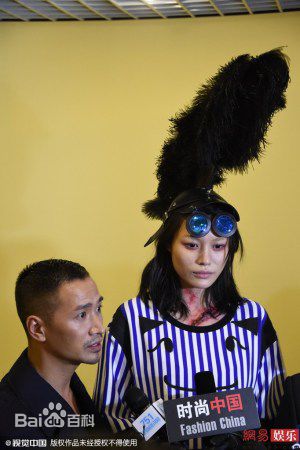 葛荟婕出席活动素颜照相册