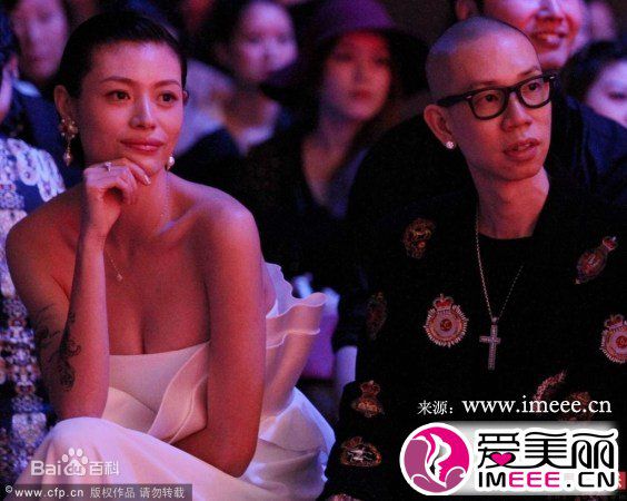 葛荟婕出席活动素颜照相册