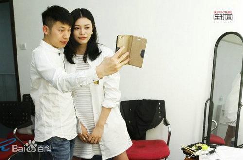 葛荟婕出席活动素颜照相册