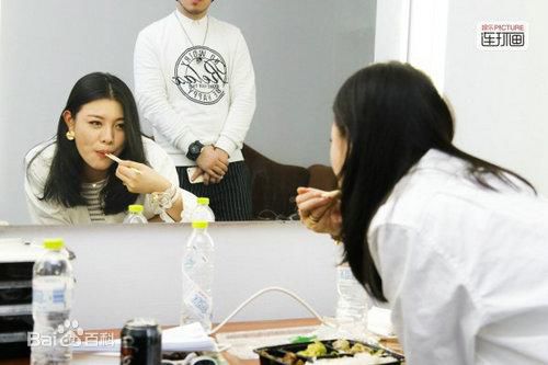 葛荟婕出席活动素颜照相册