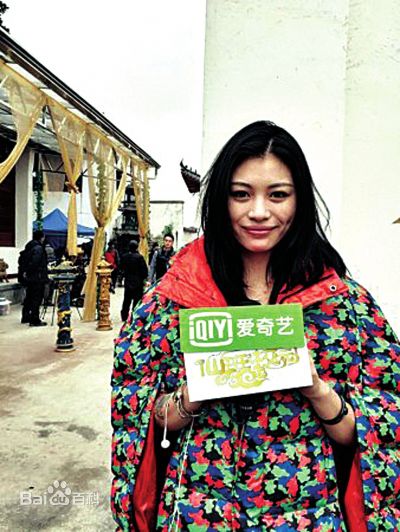 葛荟婕出席活动素颜照相册