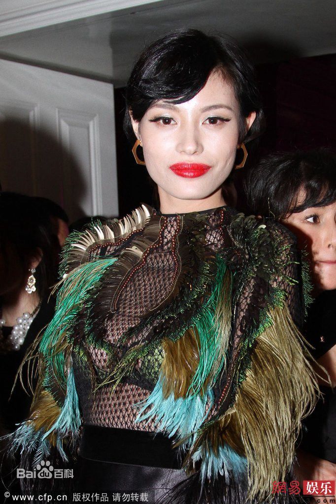 葛荟婕出席活动素颜照相册