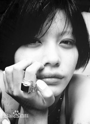 葛荟婕出席活动素颜照相册