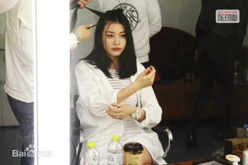 葛荟婕出席活动素颜照相册