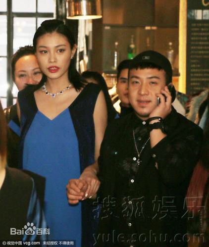 葛荟婕出席活动素颜照相册