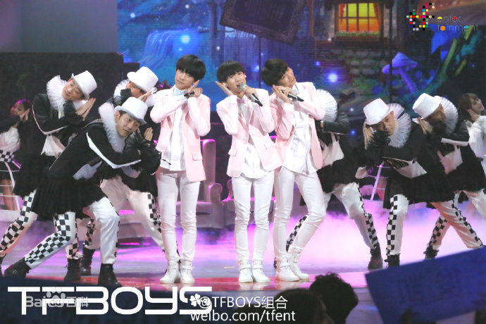 高清加油男孩组合(TFBOYS)图片