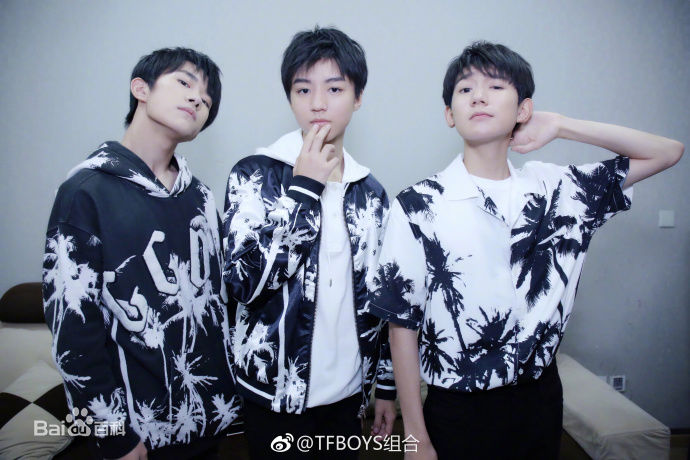 高清加油男孩组合(TFBOYS)性感图片