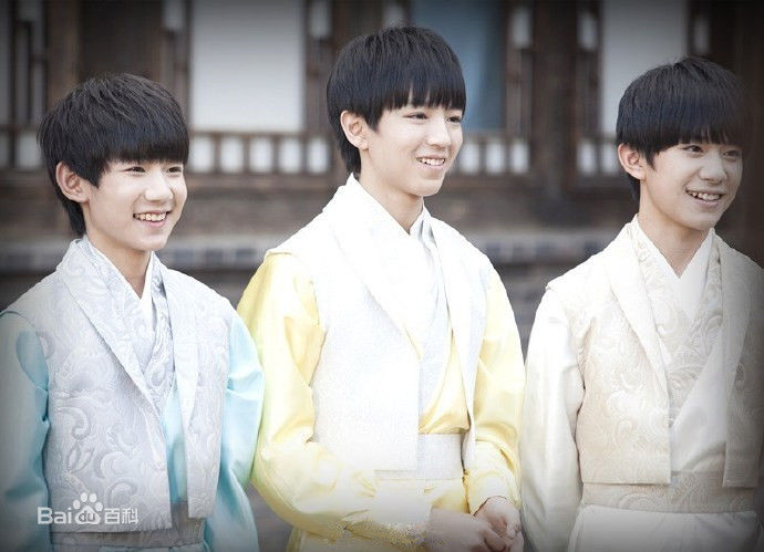加油男孩组合(TFBOYS)高清2017台历等图集