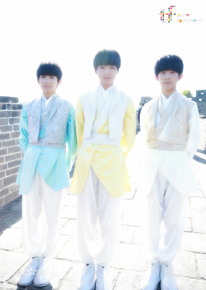 加油男孩组合(TFBOYS)高清2017台历等图集