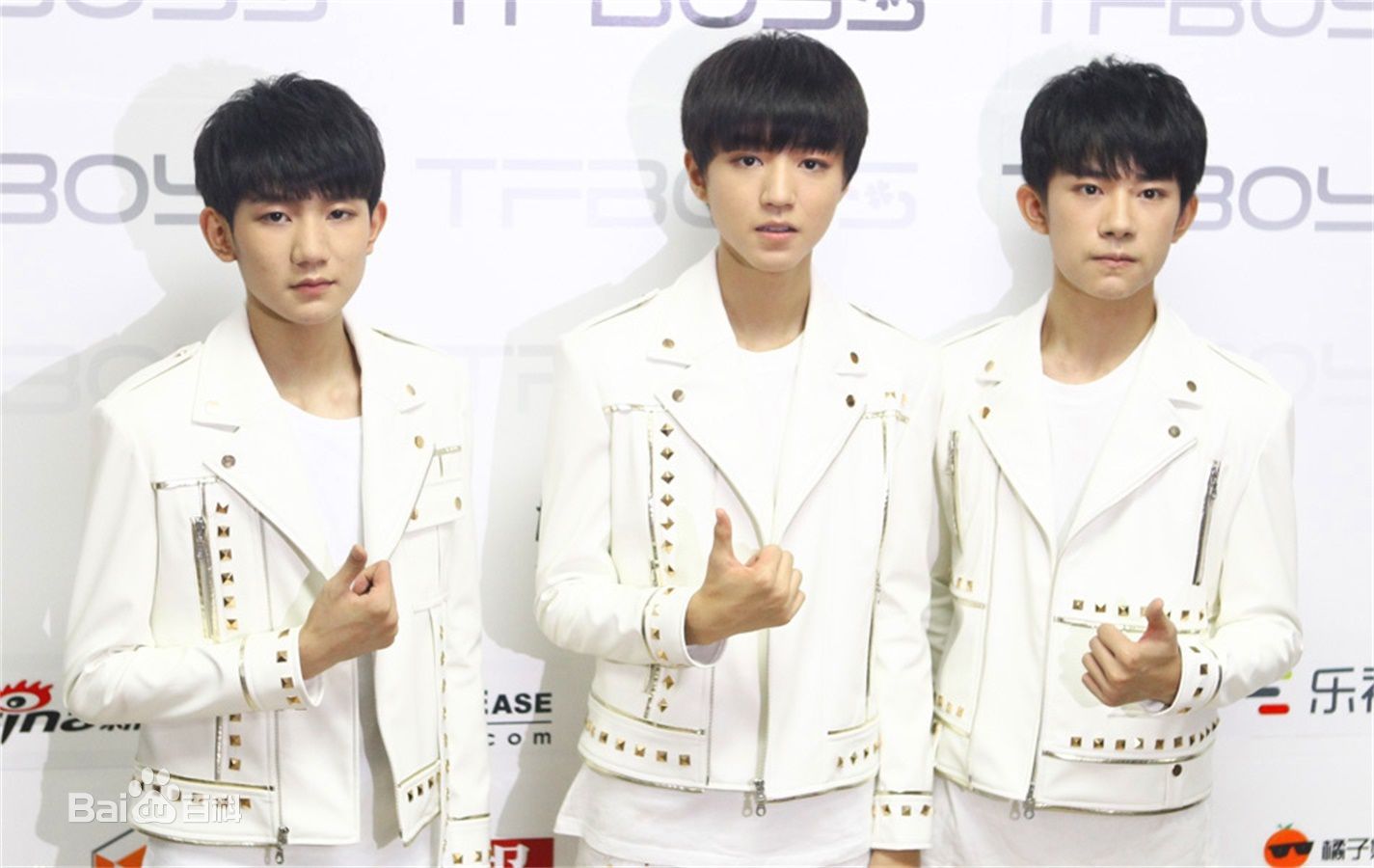 加油男孩组合(TFBOYS)各项采访图册