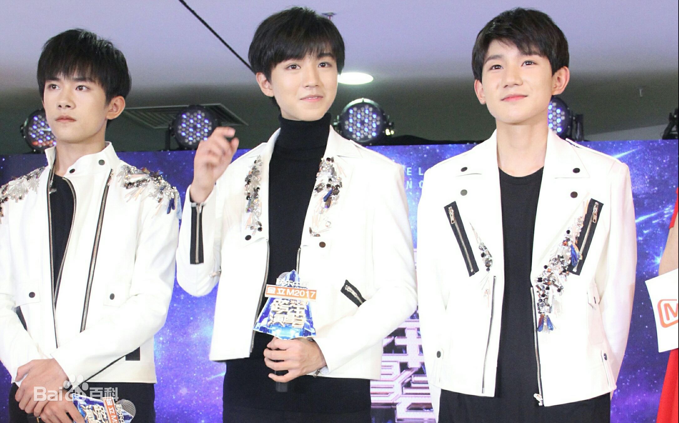 加油男孩组合(TFBOYS)各项采访图册