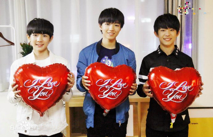 加油男孩组合(TFBOYS)在《时尚COO》等中的