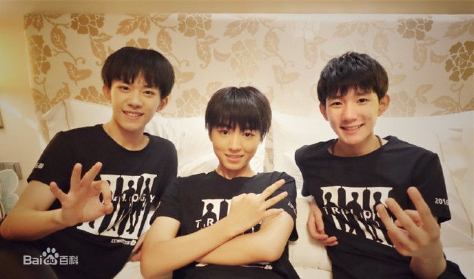最优质加油男孩组合(TFBOYS)在《时尚芭莎》等中的