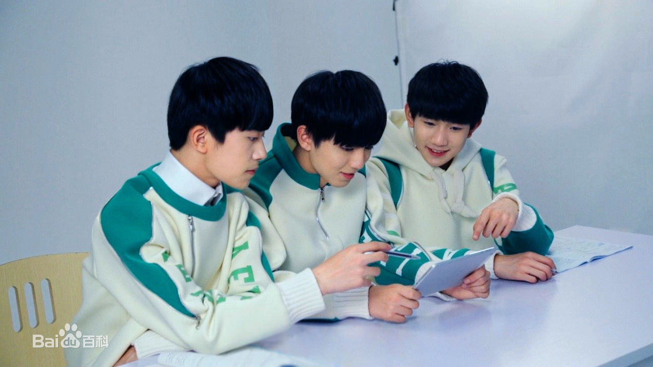 加油男孩组合(TFBOYS)代言生活照