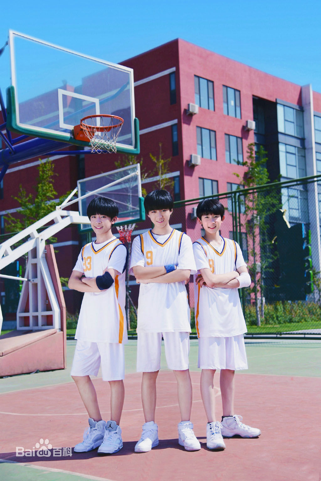 加油男孩组合(TFBOYS)演唱歌曲性感图片壁纸