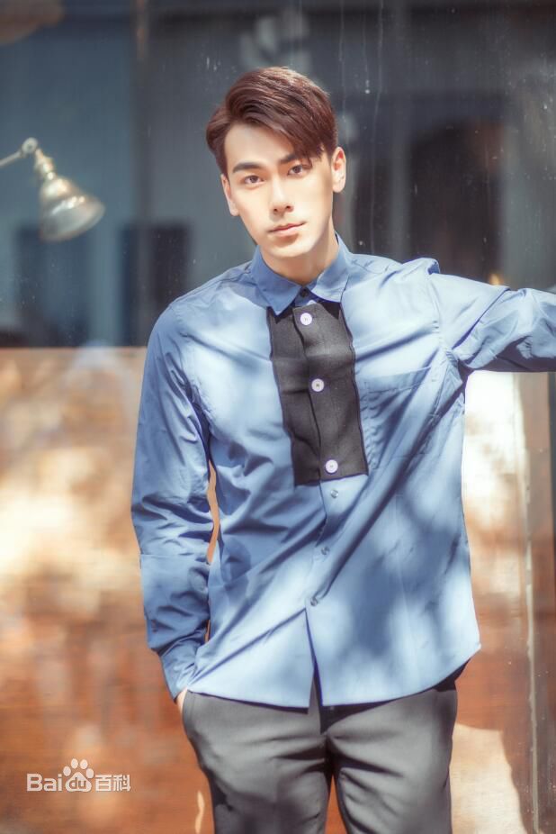 戴向宇最优质街拍