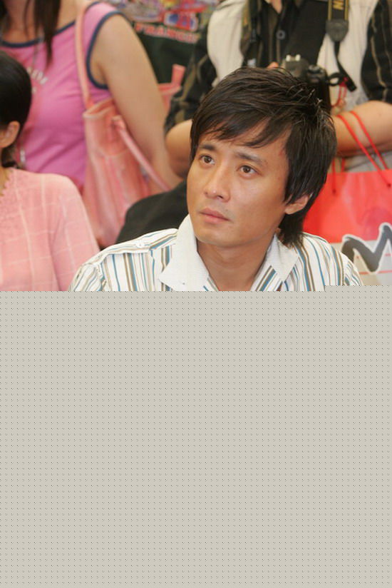 高子沣出席活动前后照片