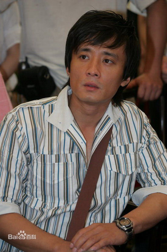 高子沣出席活动前后照片