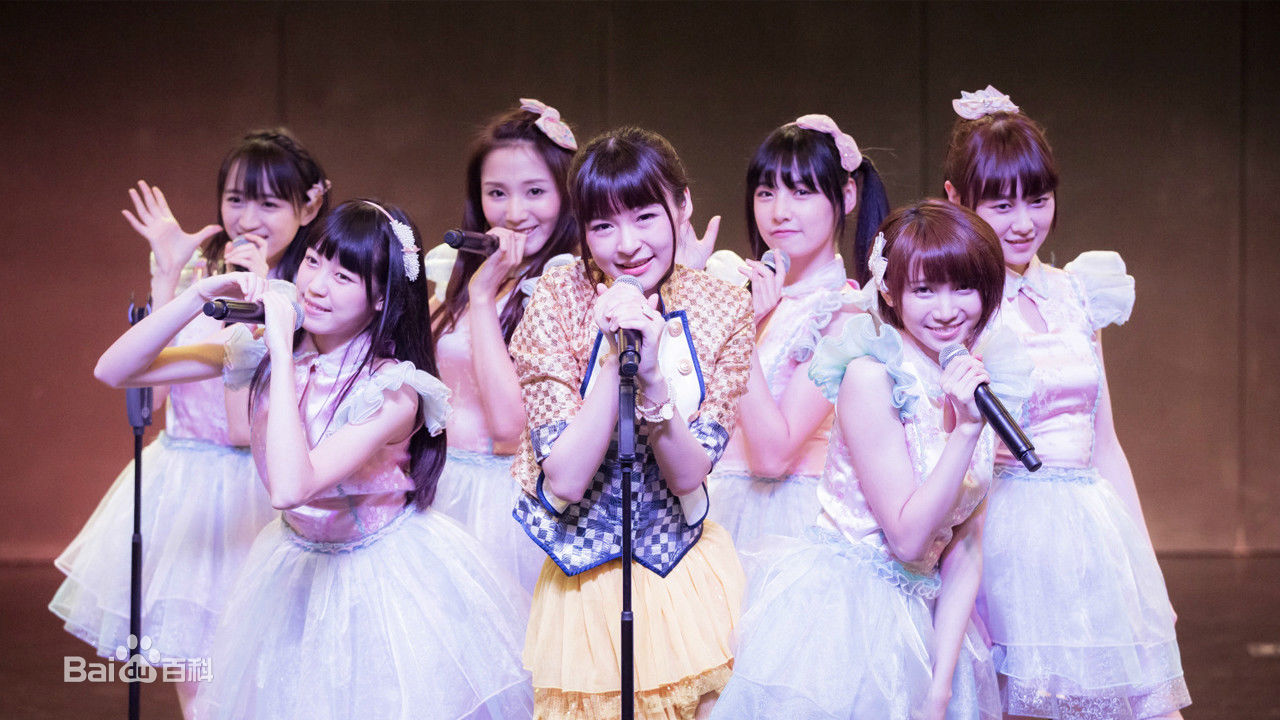 最优质张语格(Zhang Yuge)在作为女二号出演《球爱酒吧》中的相册