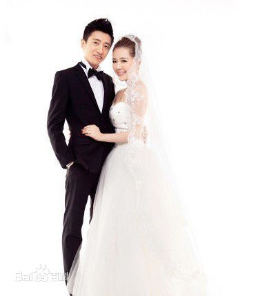 唐笑(Sugar)婚纱照性感图片图集