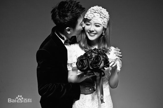 唐笑(Sugar)婚纱照性感图片图集