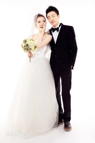 唐笑(Sugar)婚纱照性感图片图集