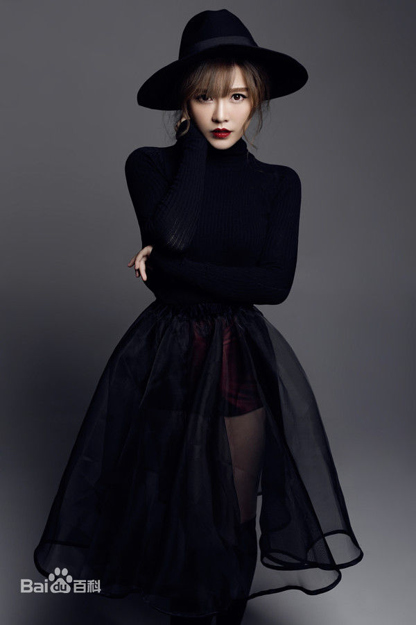 唐笑(Sugar)在《不要忘记笑》中的