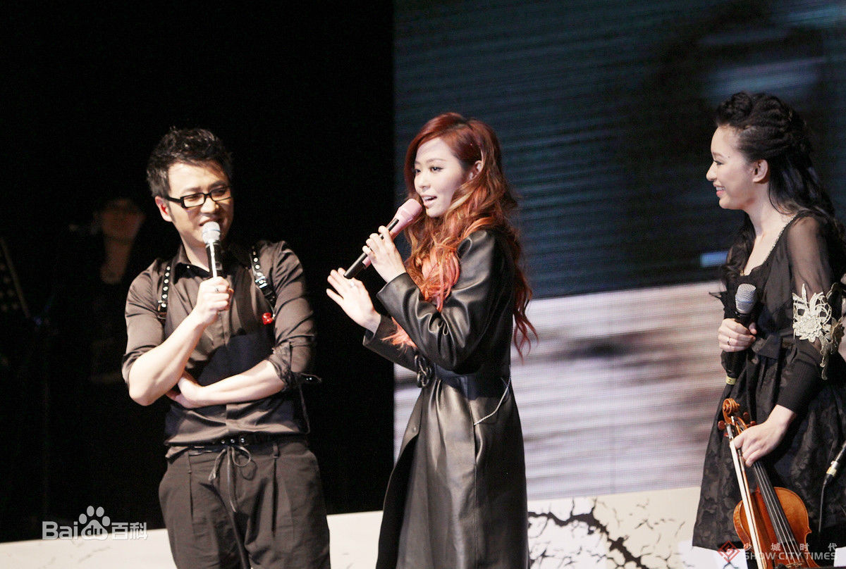 王铮亮(Reno Wang)“我能给的天亮”演唱会壁纸壁纸