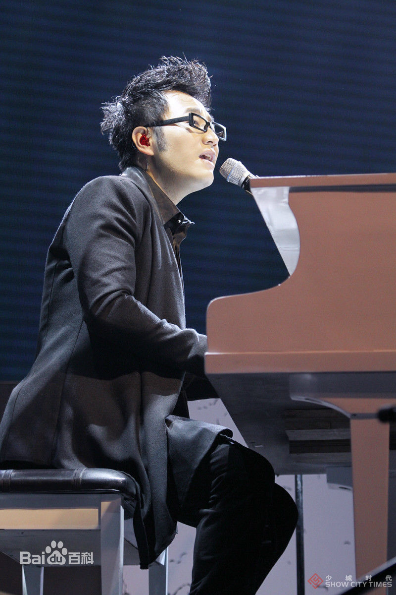 王铮亮(Reno Wang)“我能给的天亮”演唱会壁纸壁纸