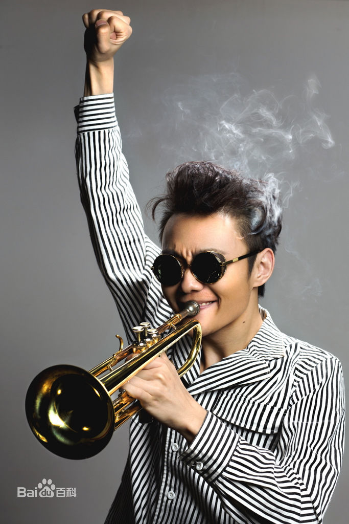 姚政(Tony)生活照素颜照相册