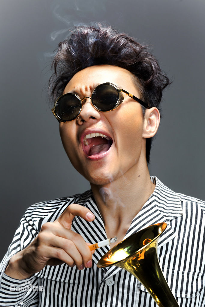 姚政(Tony)生活照素颜照相册