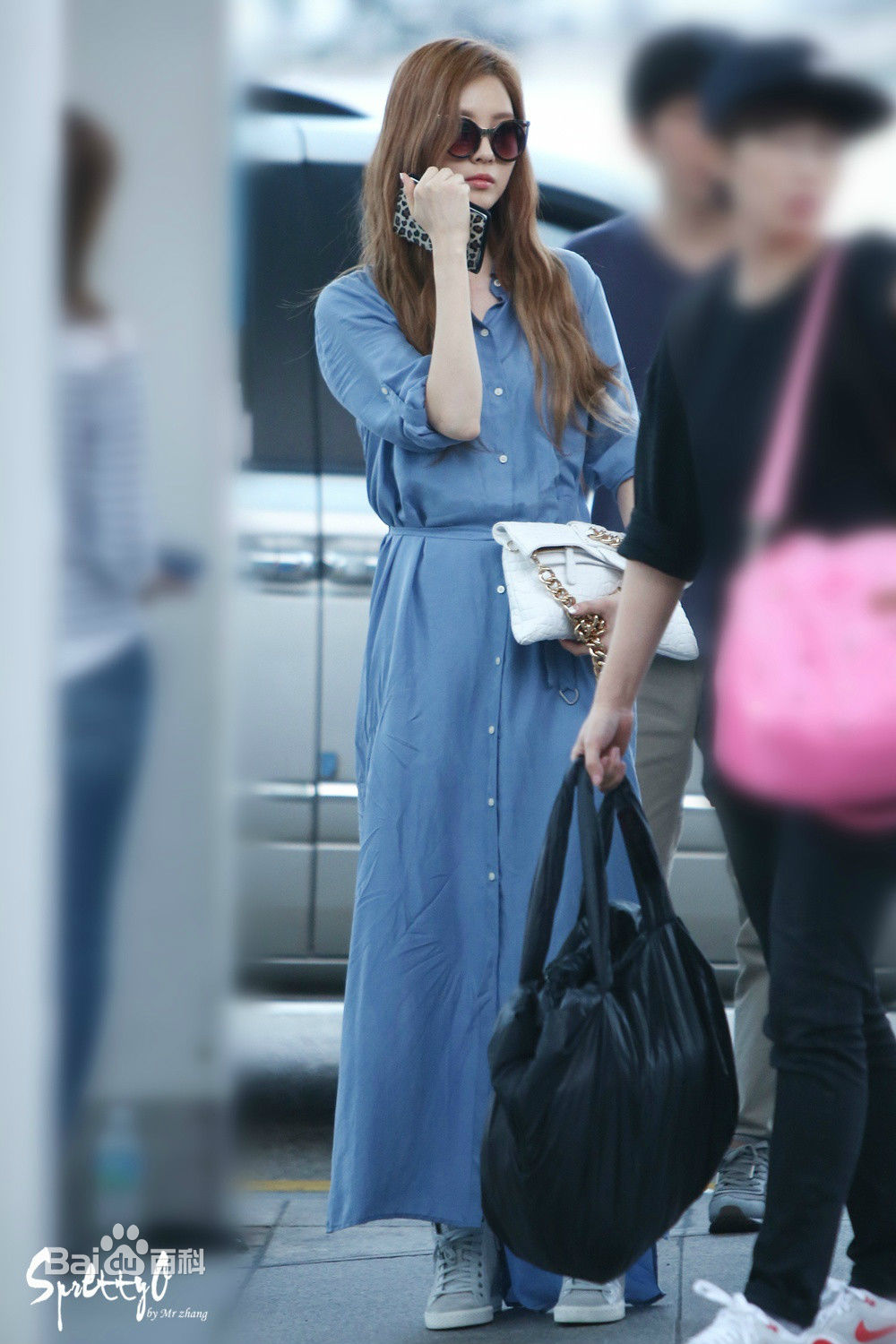 徐珠贤((Seo Ju Hyun)， （Seo Hyun）)机场画报壁纸壁纸