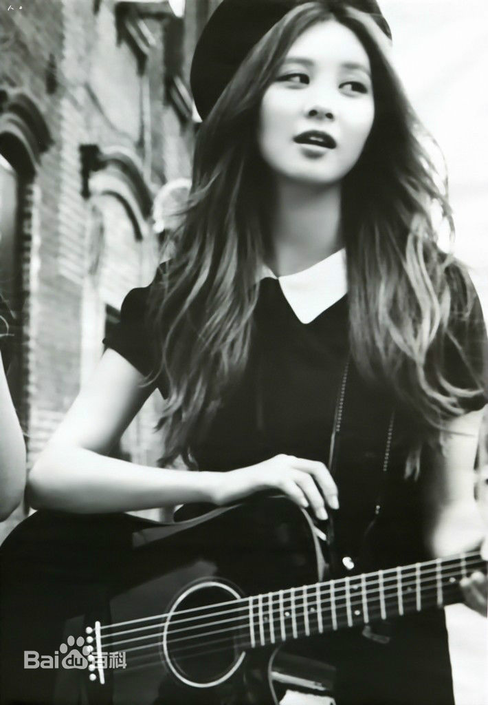 徐珠贤((Seo Ju Hyun)， （Seo Hyun）)杂志画报