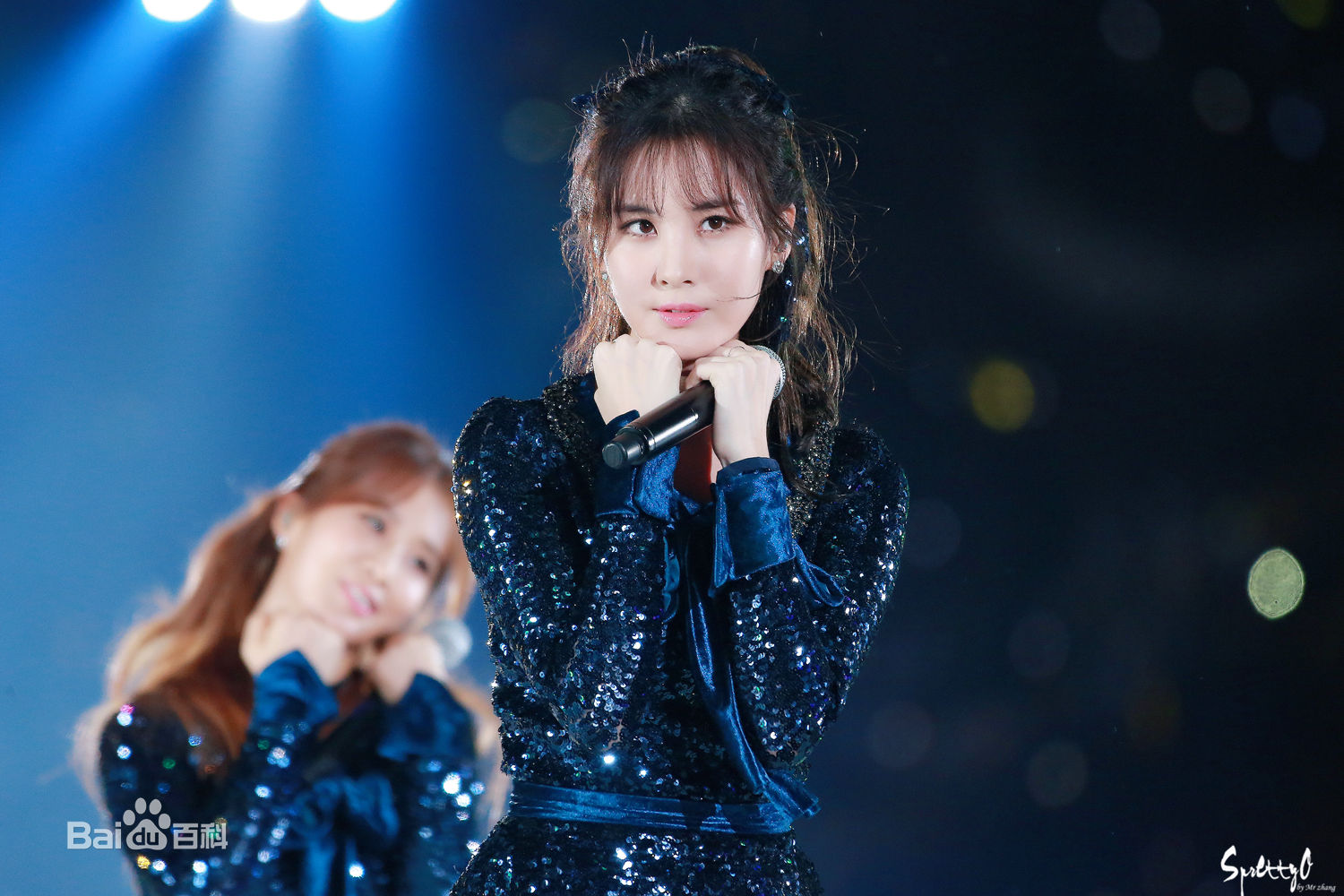 徐珠贤((Seo Ju Hyun)， （Seo Hyun）)贤宝现场舞台生活照