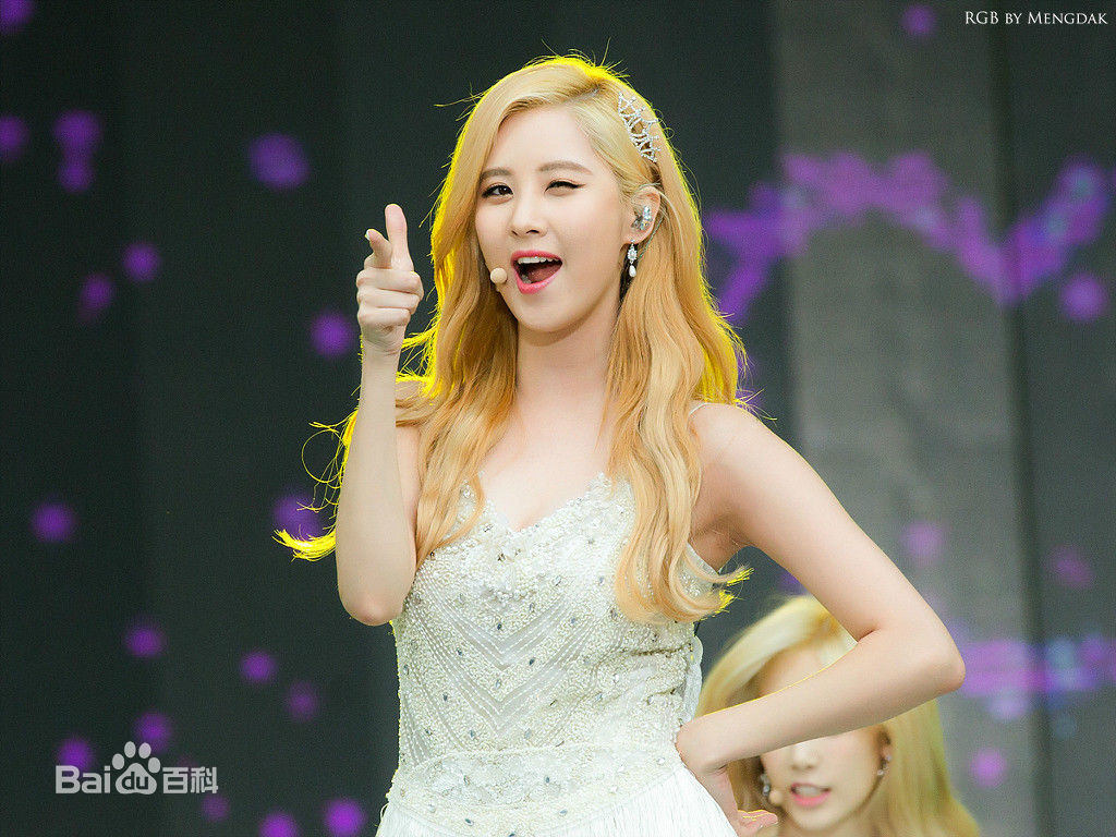 徐珠贤((Seo Ju Hyun)， （Seo Hyun）)贤宝现场舞台生活照