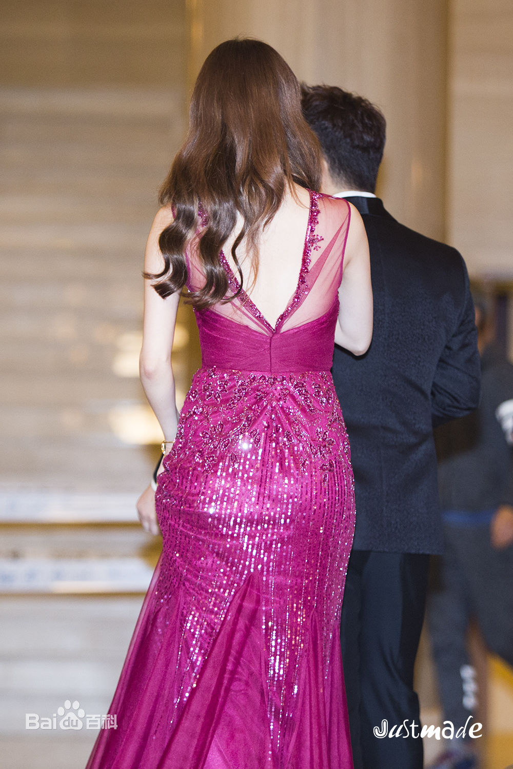 徐珠贤((Seo Ju Hyun)， （Seo Hyun）)主持美图性感图片图集