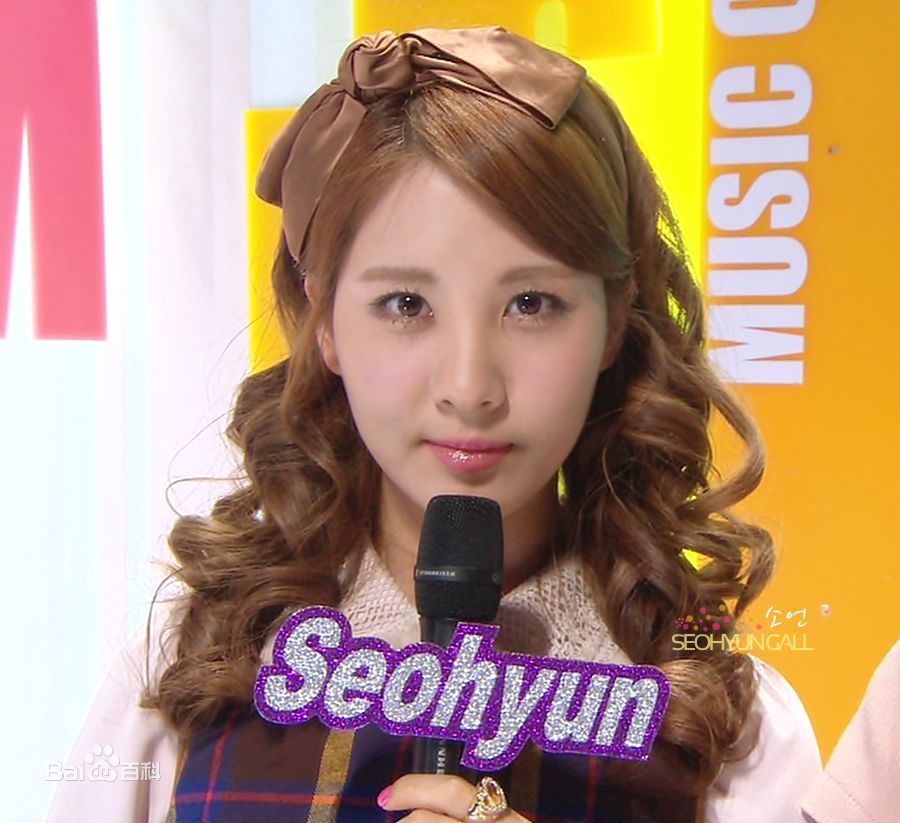 徐珠贤((Seo Ju Hyun)， （Seo Hyun）)主持美图性感图片图集