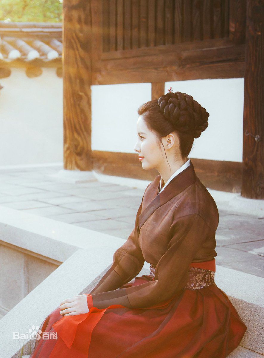 徐珠贤((Seo Ju Hyun)， （Seo Hyun）)出演电视剧相关美图素颜照相册