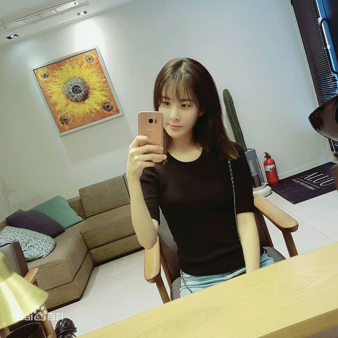 徐珠贤((Seo Ju Hyun)， （Seo Hyun）)徐贤美图前后照片